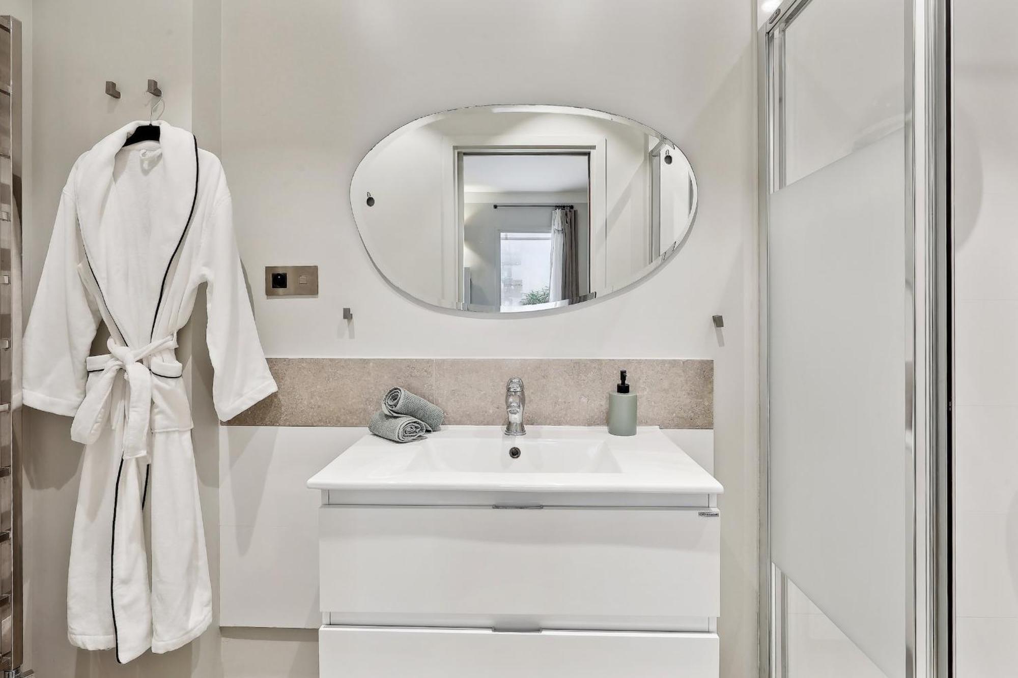 Appartement Le Marais & Place Des Vosges - Cityapartmentstay *