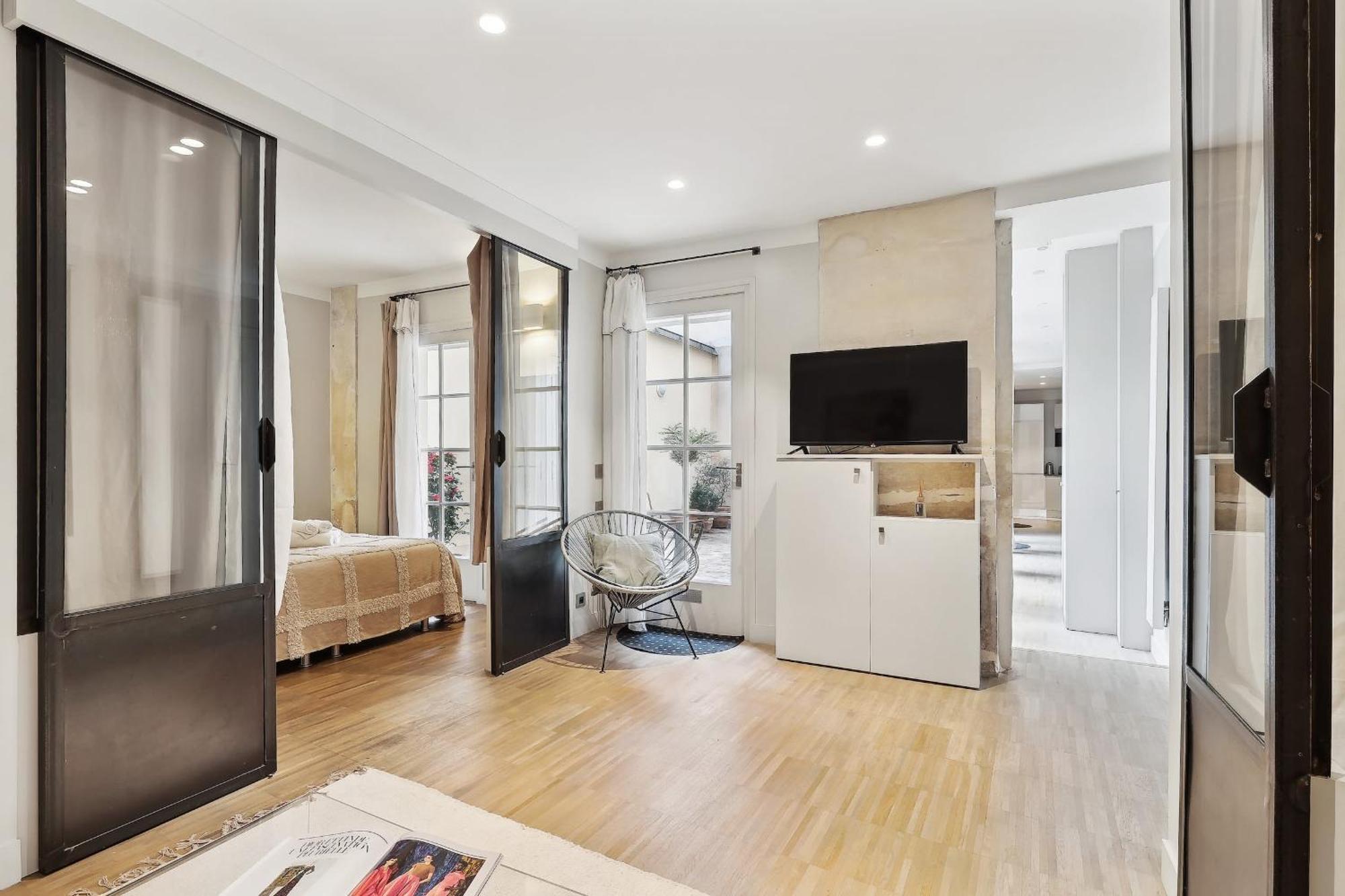 Appartement Le Marais & Place Des Vosges - Cityapartmentstay *