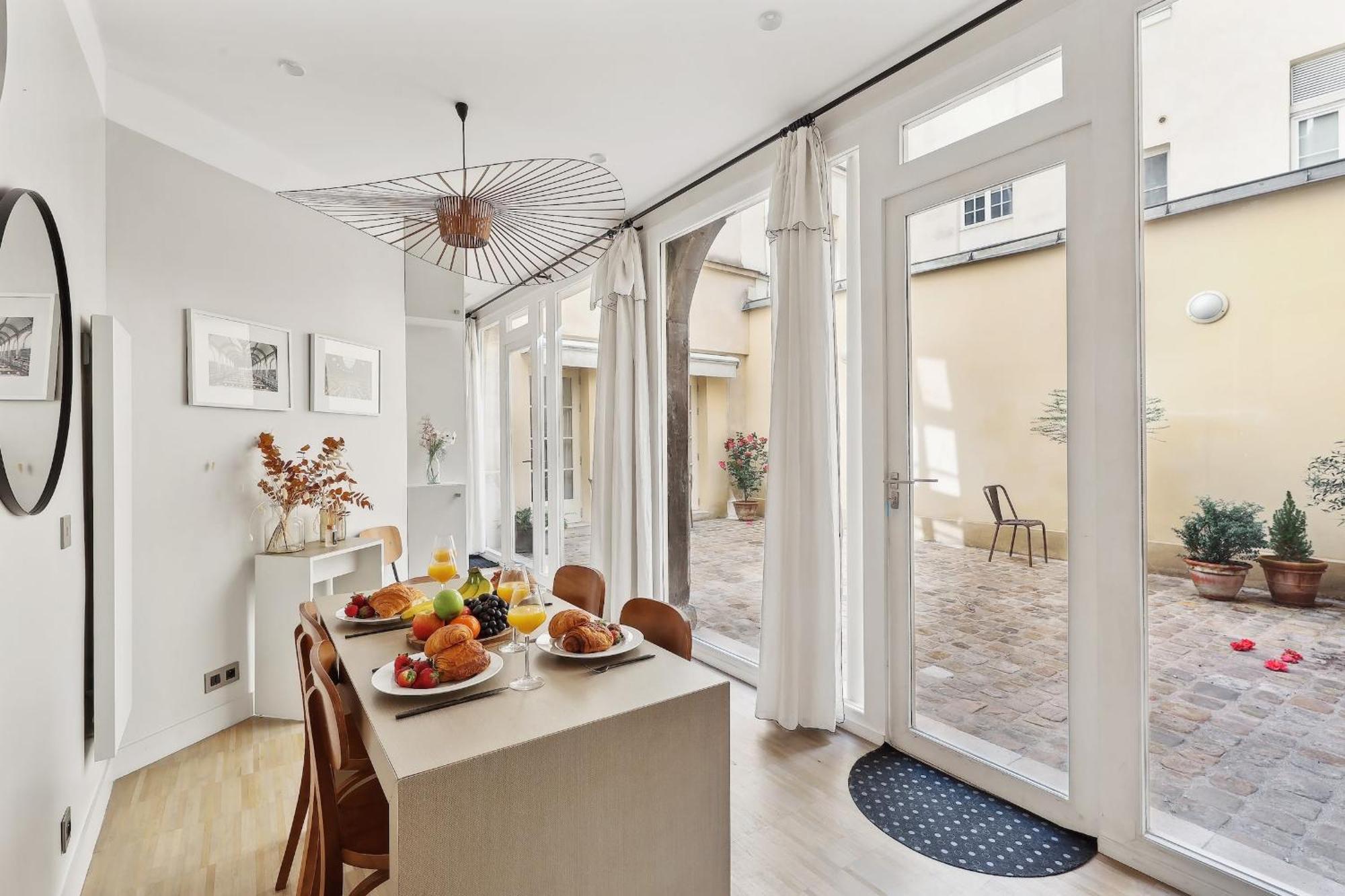 Le Marais & Place Des Vosges - Cityapartmentstay Appartement *
